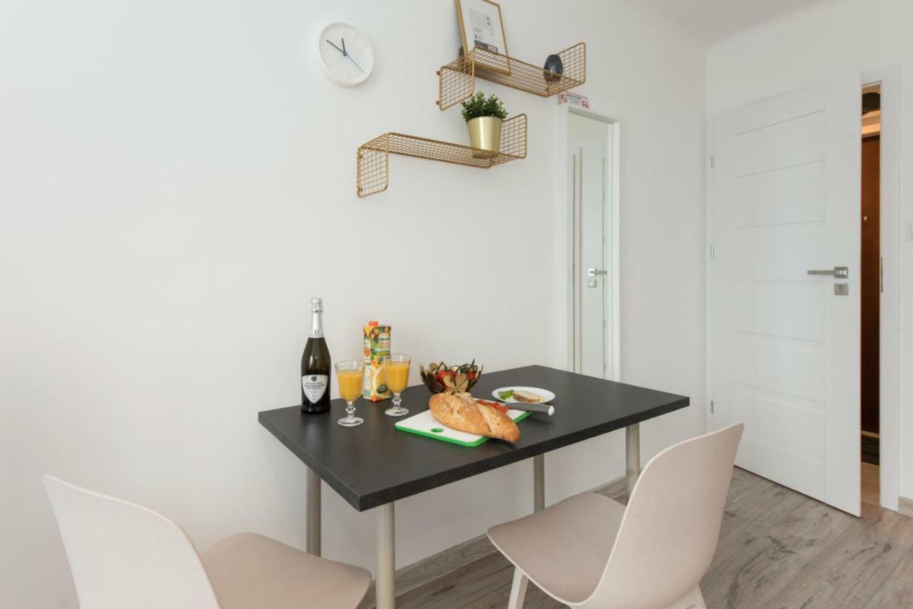 Superapart Belwederska A Ministudio, Balcony, Kitchen, Pet-Friendly, Tv & Wifi วอร์ซอ ภายนอก รูปภาพ